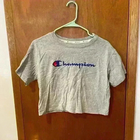 Champion Vintage Cropped Tee -‎ Size XS - Picture 1 of 3